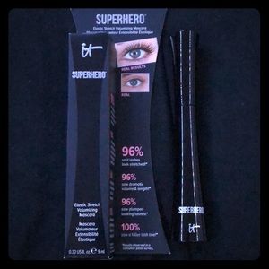 Black Volumizing Mascara